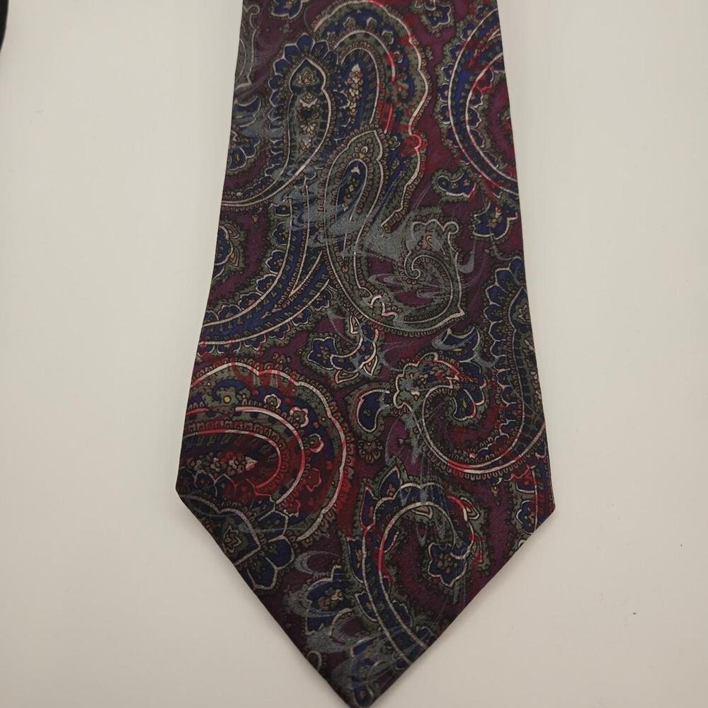 Gail Mackenzie red paisley silk tie